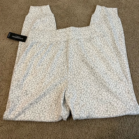 Liverpool Leopard Print Joggers - Picture 5 of 5